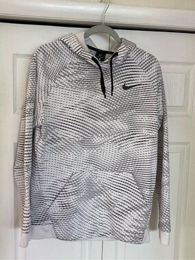 Nike Men’s dri-fit White Hoodie with Black Dash Pattern